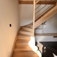 Conception installation et fabrication d'un escalier et d'un meuble aménagé sur mesure à Crets en Belledonne