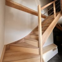 Conception installation et fabrication d'un escalier et d'un meuble aménagé sur mesure à Crets en Belledonne